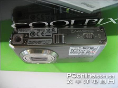 尼康S600