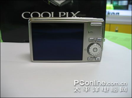 尼康S600