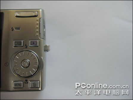 尼康S600