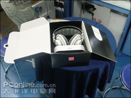 AKG K701