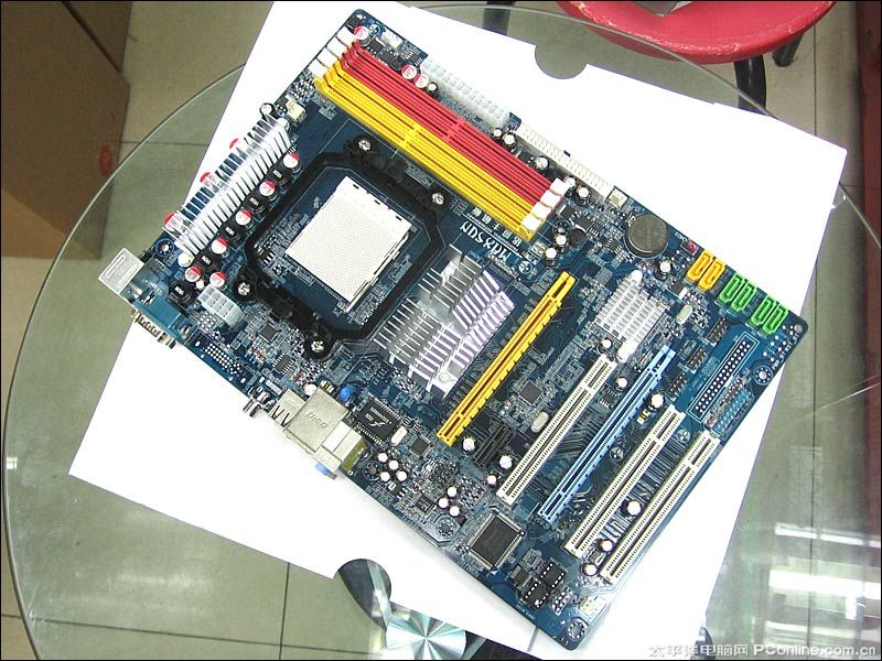  ASRock ION 330ͼ