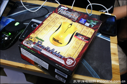 蝰蛇变形金刚限量版