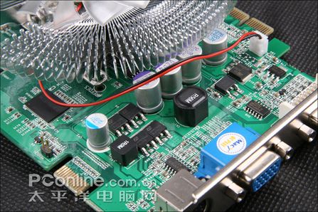 铭鑫 视界风PK版 8600GTU-256D3;8
