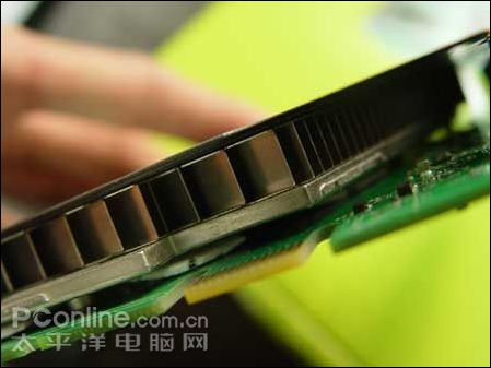 讯景GeForce 8800GT(T88P-YDF)