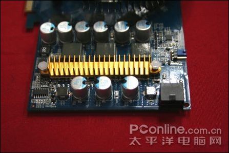 影驰9600GT少将版