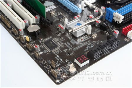双敏790GX主板