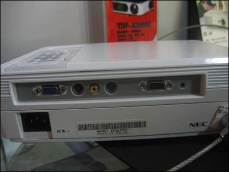 NEC NP100+