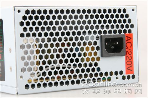 先马 超影400电源