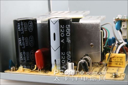 先马 超影400电源