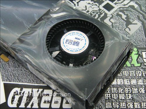 铭鑫视界风GTX260+ 896D3炫彩版