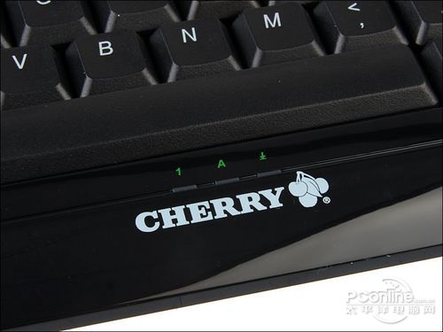 Cherry M82-27000EU