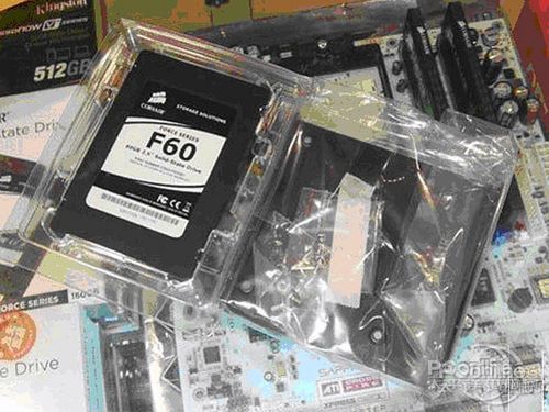 海盗船CSSD-F60GB2-BRKT 60G2